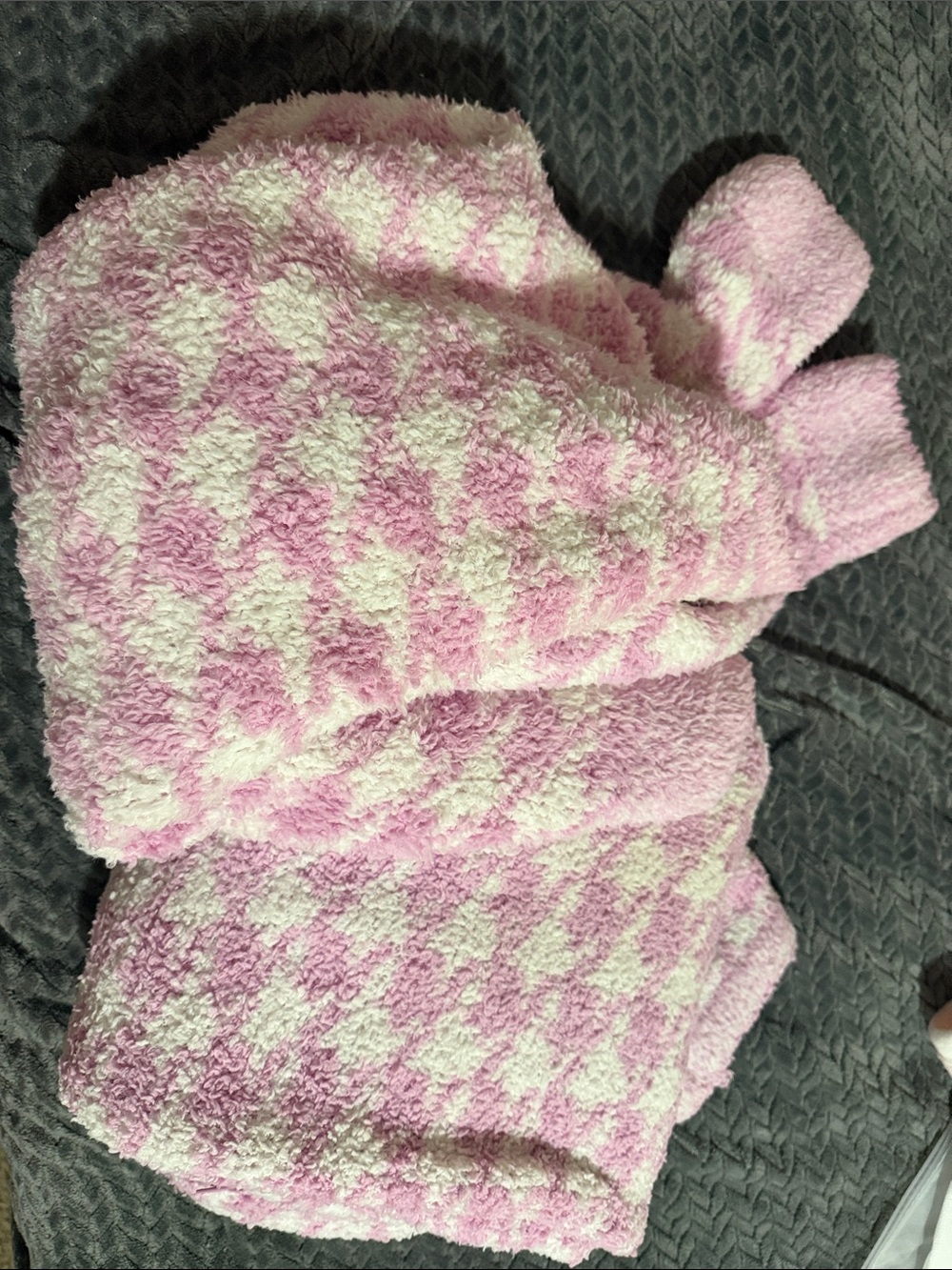 SKIMS pink and white houndstooth set